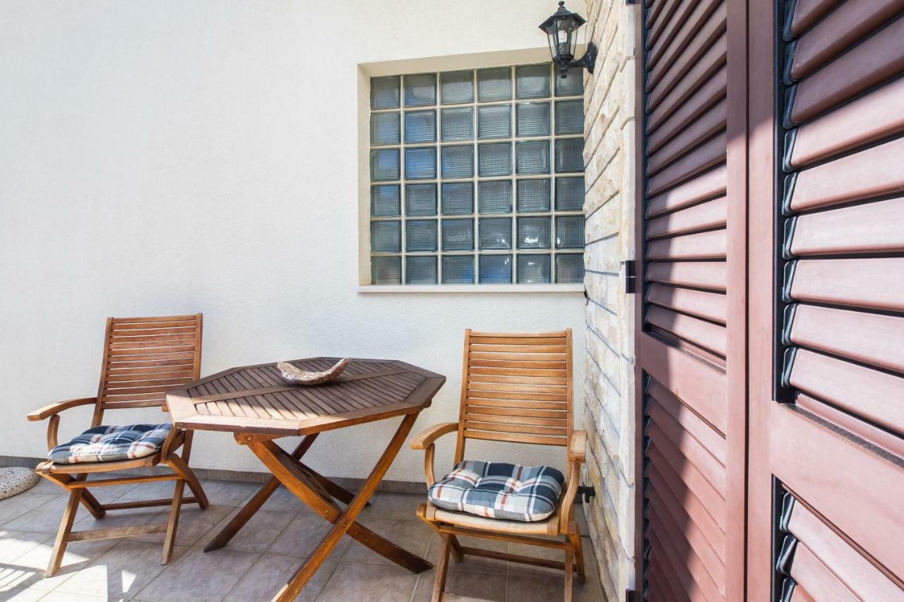 Apartment Olivera トロギール エクステリア 写真
