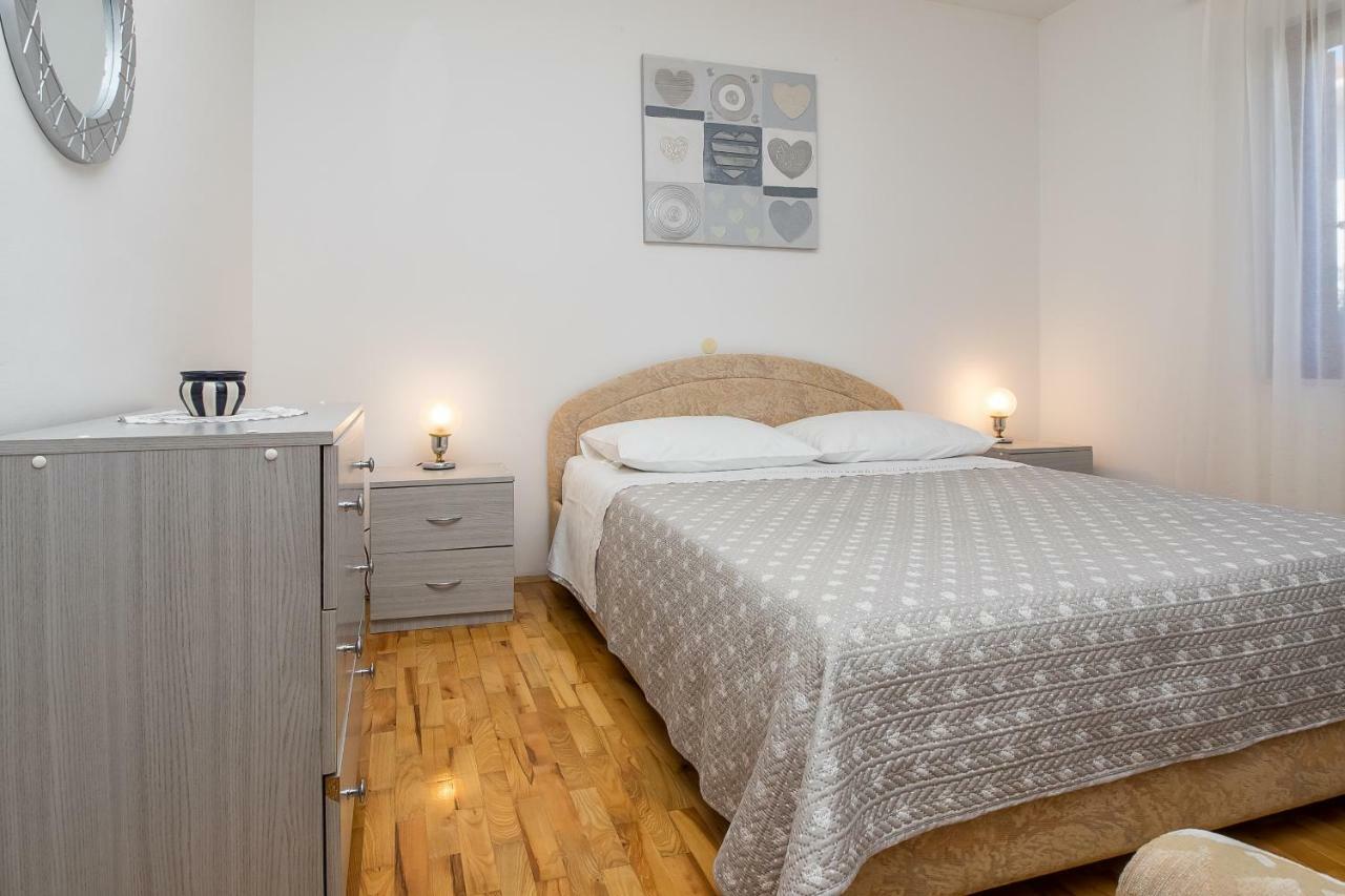 Apartment Olivera トロギール エクステリア 写真